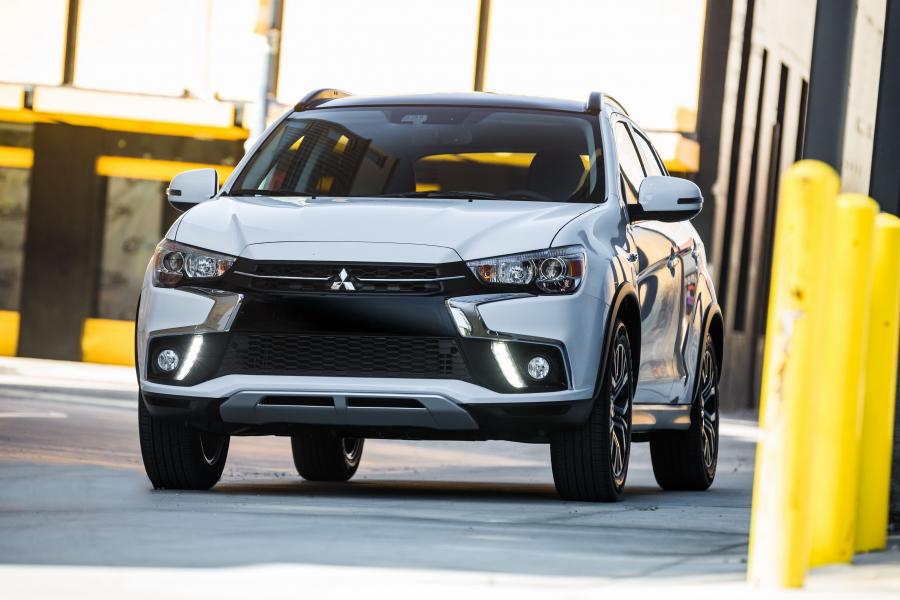  Mitsubishi Outlander Sport SEL 2017 года  (фото 15 из 15)